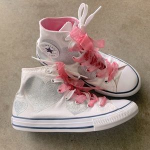 Girls Valentines Sparkle Heart Pink white high top Converse 2